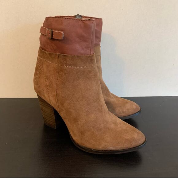 Seychelles Fascinate Suede Leather Buckle Booties - Picture 1 of 6